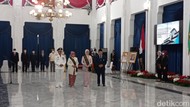 Ridwan Kamil Lantik Ngatiyana Jadi Wali Kota Cimahi