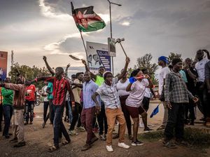 Pemilu di Kenya Ricuh, Parang Diacungkan-Gas Air Mata Ditembakkan