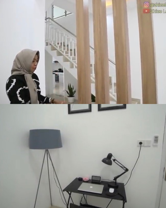 Zhiee mengatakan agar ruangan terlihat lebih luas, pembatas ruang tamu ada partisi. Ada ruang kerja Zhiee dalam memproduksi konten. Ruang salat dan di bawah tangga ada tanaman hias. Kemudian ada ruang letak televisi dekat dengan tangga menuju lantai 2. Foto: Dok. Youtube Zhiee Leely.