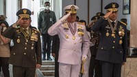 Acara juga dihadiri oleh KSAD Jenderal Dudung Abdurrahman, KSAL Laksamana Yudo Margono, dan KSAU Marsekal Fadjar Prasetyo. Dalam acara ini, KSAD Jenderal TNI Dudung Abdurrahman menyematkan Bintang Kartika Eka Paksi Utama, KSAL Laksamana TNI Yudo Margono menyematkan Bintang Jalasena Utama, dan KSAU Marsekal TNI Fadjar Prasetyo menyematkan Bintang Swa Bhuwana Paksa Utama.