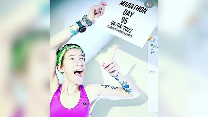 Rekor dunia wanita lari maraton 106 hari berturut-turut Rekor dunia wanita lari maraton 106 hari berturut-turut