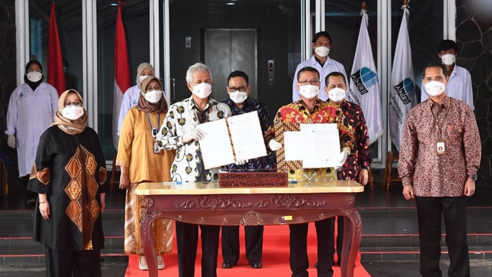 Serah terima naskah asli teks proklamasi di Gedung Arsip Nasional Republik Indonesia (ANRI)