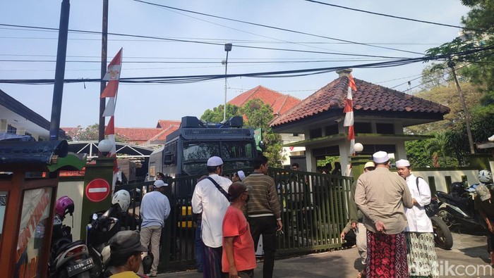 Suasana di PN Bandung jelang sidang vonis Habib Bahar bin Smith