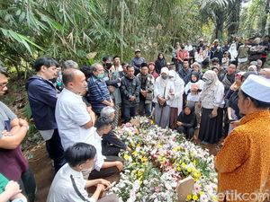 Doa dan Harapan di Lokasi Pemakaman Mukti Mukti