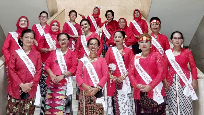 Kebaya Goes To UNESCO