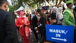Antusias Warga Ikut Upacara Detik-detik Proklamasi di Istana Merdeka