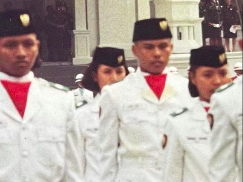 Para artis menjadi Paskibraka
