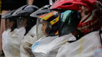 Begini Serunya Lomba Balap Karung