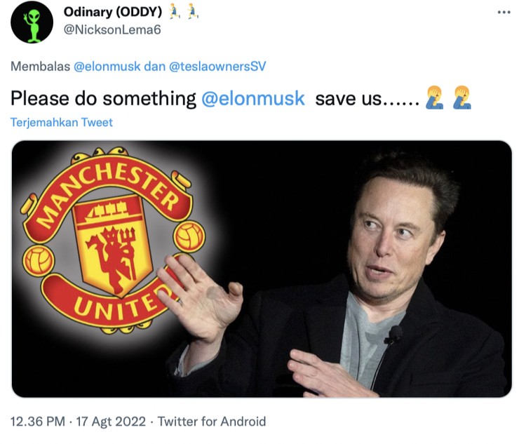 Elon Musk beli MU Di akun Twitter miliknya, Elon Musk bikin heboh dengan berkicau membeli klub sepakbola Manchester United. Namun tak lama berselang, ia mengklarifikasinya bahwa itu sebuah kelakar saja.