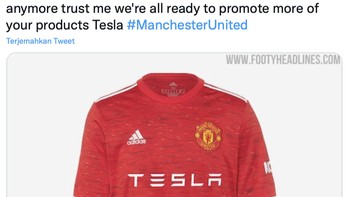 Begini penampakan jersey MU jika sponsor utamanya adalah Tesla, perusahaan otomotif yang dipimpin Elon Musk. Foto: Twitter