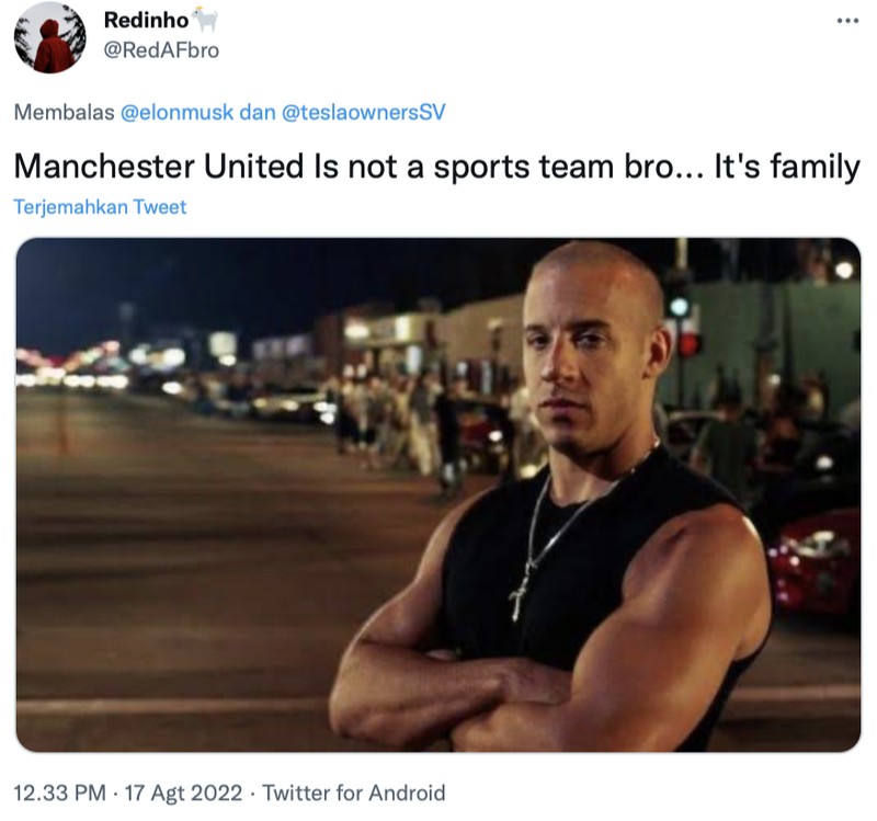 Di akun Twitter miliknya, Elon Musk bikin heboh dengan berkicau membeli klub sepakbola Manchester United. Namun tak lama berselang, ia mengklarifikasinya bahwa itu sebuah kelakar saja.
