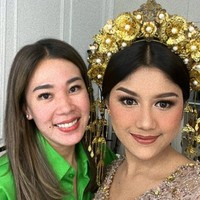 Penampilan memesona Erina Gudono saat ikut Upacara HUT ke-77 RI di Istana Merdeka bersama Kaesang Pangarep itu berkat riasan karya makeup artist langganan selebriti, Marlene Hariman. Foto: Dok. Instagram Marlene Hariman, Erina Gudono, YouTube Setpres