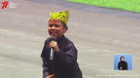 Ojo Dibandingke tengah viral di media sosial membuat para tamu di Istana Negara tak tahan untuk ikut bergoyang setelah mendengar suara Farel Prayoga. Foto: dok. Channel YouTube Sekretariat Presiden