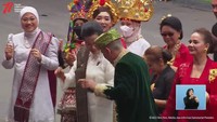 Sri Mulyani dan menteri-menteri lainnya terlihat asyik joget saat Farel Prayoga menyanyikan lagu Ojo Dibandingke di depan Presiden Jokowi dan tamu undangan lainnya.