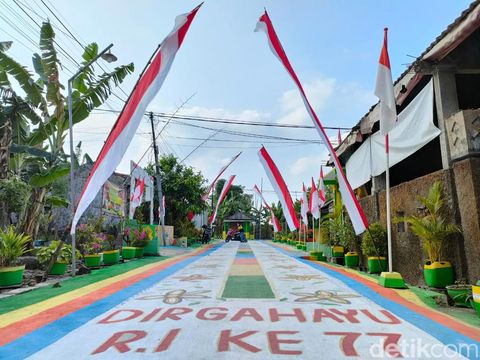 kampung warna warni gresik