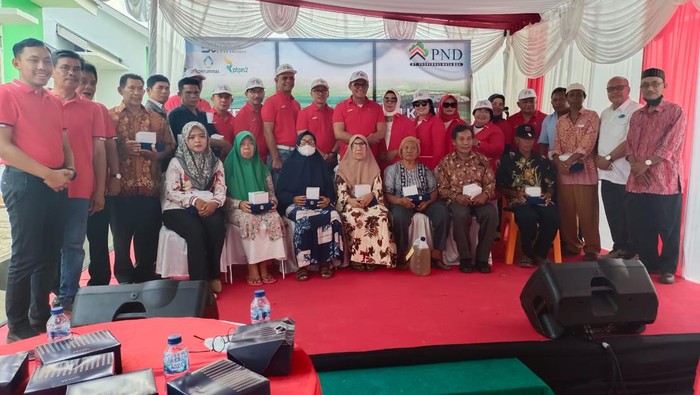 Kegiatan penyerahan kunci perumahan (Foto: Istimewa)
