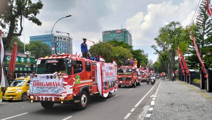 Lomba hias mobil damkar di Medan