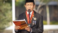 Selain itu, dalam amanatnya, Nazaruddin menyinggung perihal politik identitas. Dia mengatakan politik identitas menjadi salah satu tantangan di masa depan menjelang Pemilu 2024. 