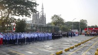 Pantauan detikcom di lokasi, Rabu (17/8/2022), upacara dimulai pukul 07.11 WIB.  