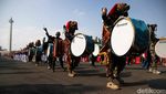 Meriahnya Kirab Budaya Bendera Pusaka HUT RI di Monas