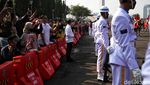 Meriahnya Kirab Budaya Bendera Pusaka HUT RI di Monas