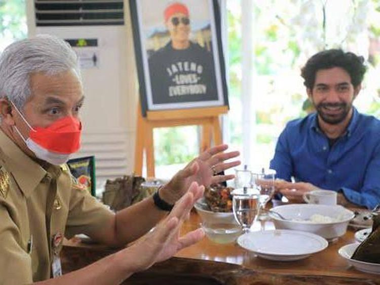 Momen Reza Rahadian saat Makan Bareng Ganjar Pranowo