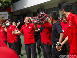 Elektabilitas PDIP Meroket Tinggalkan Golkar dan Gerindra