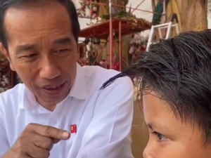Saat Jokowi Nyanyi Bareng Farel Prayoga, Titip Pesan Jangan Lupa Sekolah