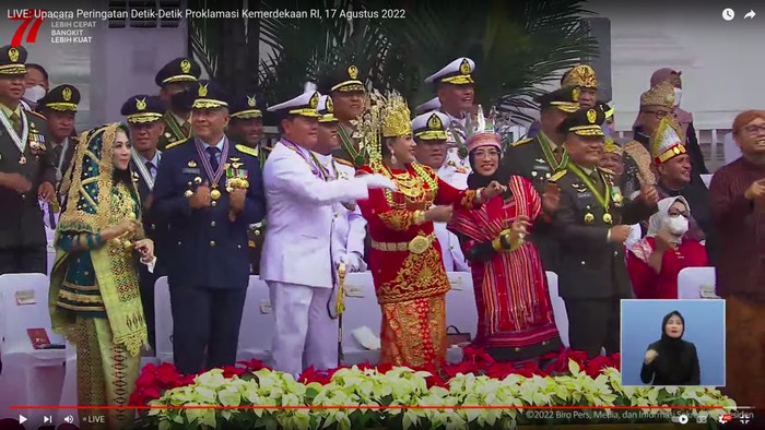 Screenshot Sejumlah Menteri dan lain-lain Berjoget di Istana