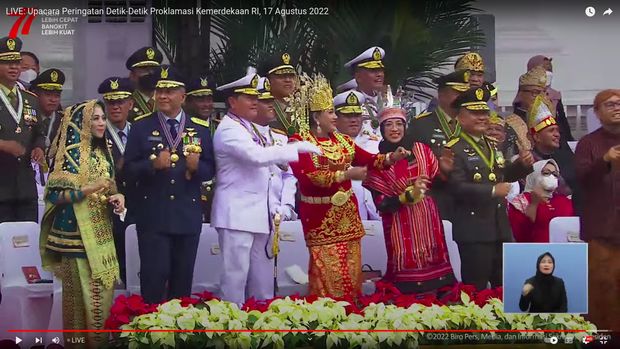 Screenshot Sejumlah Menteri dan lain-lain Berjoget di Istana