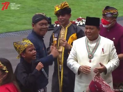 Potret Menteri Jokowi-Iriana Joget Ojo Dibandingke Bareng Farel Prayoga