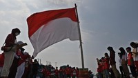 Kegiatan tersebut digelar sekaligus untuk menumbuhkan semangat menjaga kelestarian lingkungan setempat.