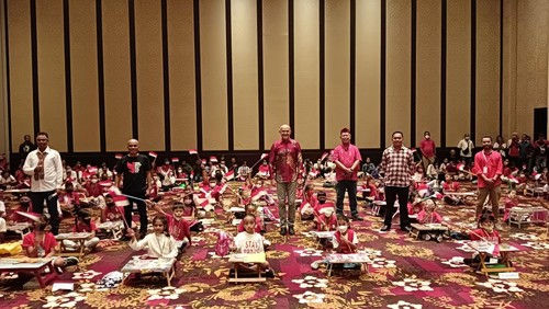 Semarak The Trans Resort Bali Rayakan HUT RI, Gelar Lomba Mewarnai bersama Anak-anak dari NTT