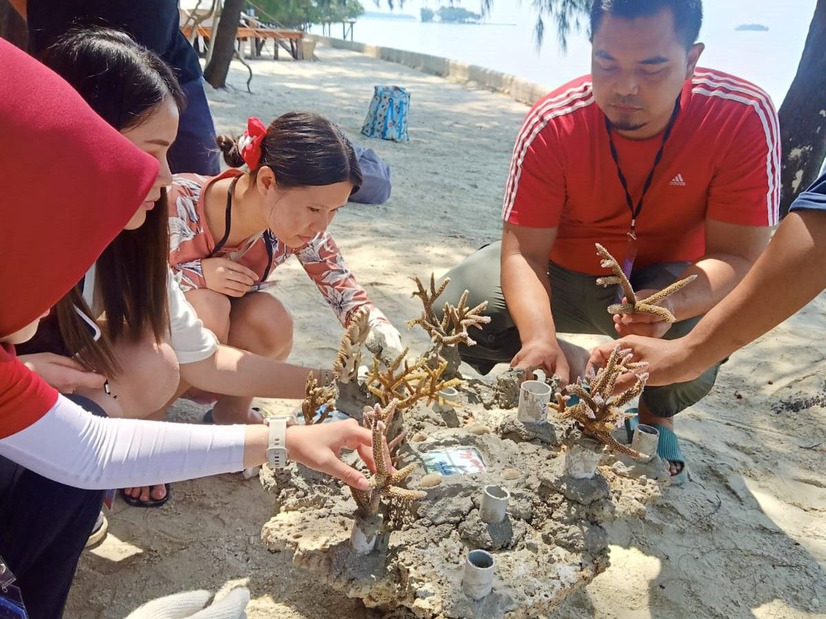 Merayakan kemerdekaan dengan Sustainable Race di Desa Laguna, Pulau Karang Bongkok, Kepulauan Seribu.