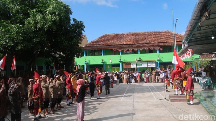 Upacara HUT ke-77 RI di Sorogenen, Bantul, Rabu (17/8/2022).