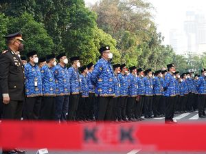 Pakai Seragam Korpri, Pegawai KPK Ikuti Upacara HUT Ke-77 RI