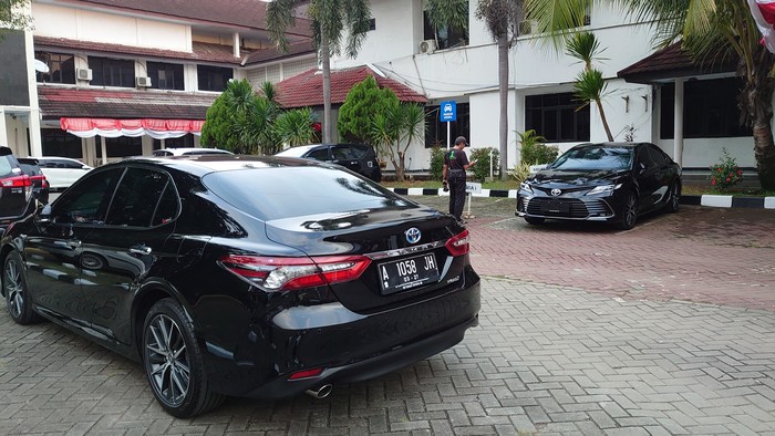 Walkot dan Wawalkot Cilegon punya mobil dinas baru (M Iqbal/detikcom)