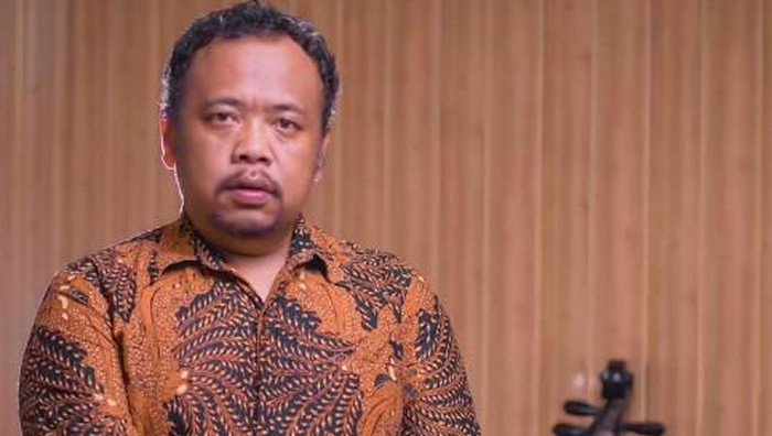 Abah Lala pencipta lagu Ojo Bandingke.