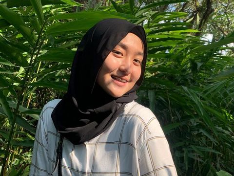 Ayumi Putri Sasaki, paskibraka yang mewakili Provinsi Jawa Timur Ayumi Putri Sasaki, paskibraka yang mewakili Provinsi Jawa Timur
