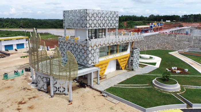 Bedungan Margatiga Mau Rampung, Bentuknya Unik! Kementerian PUPR terus mempercepat pembangunan Bendungan Margatiga di Lampung. Bendungan ini didesain dengan konstruksi tipe urugan dengan tinggi 28,75 M.