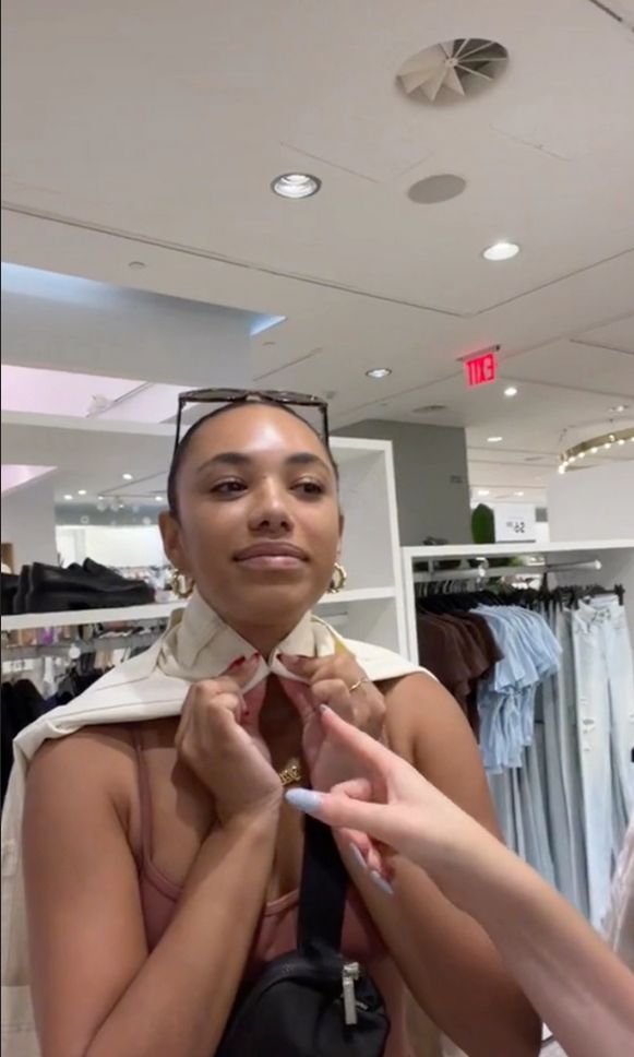cara viral mengukur celana jeans di leher