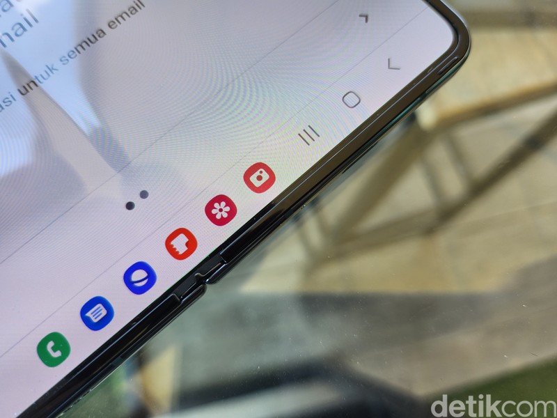 Samsung Galaxy Z Fold 4