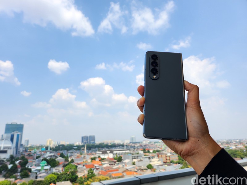 Samsung Galaxy Z Fold 4