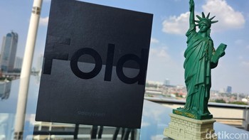 Tak hanya soal ketahanan, teknologi dan fitur juga turut menjadi perhatian Samsung agar Fold 4 ini menunjang produktivitas sang empunya. Foto: Agus Tri Haryanto/detikINET