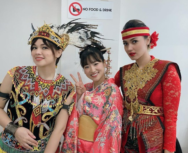 Begini penampilan Haruka tampil dengan pakaian tradisional Jepang. Lengkap dengan hiasan kepala, Haruka terlihat kian menawan. Foto: Instagram/@haruuuu_chan