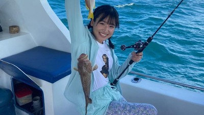 Serunya Haruka Eks JKT48 Saat Memancing Ikan dan Nongkrong Bareng Sahabat