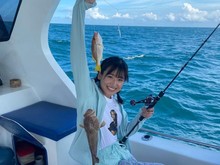 Serunya Haruka Eks JKT48 Saat Memancing Ikan dan Nongkrong Bareng Sahabat