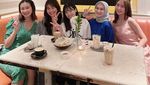 Serunya Haruka Eks JKT48 Saat Memancing Ikan dan Nongkrong Bareng Sahabat