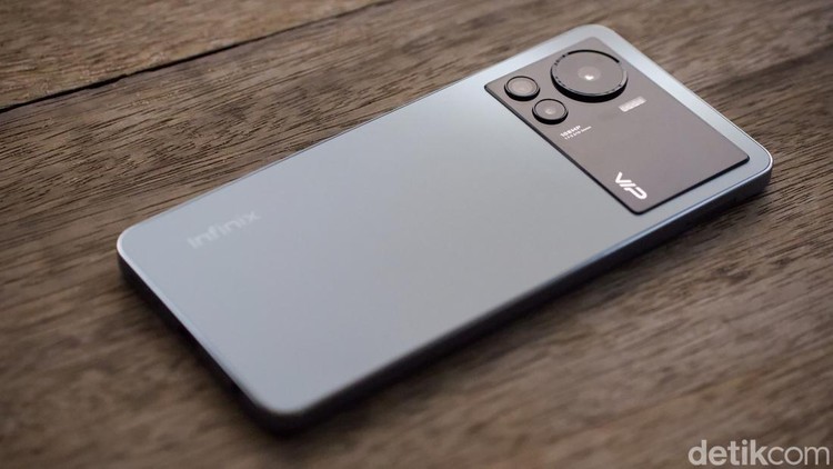 Infinix Note 12 VIP Infinix Note 12 VIP