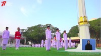 Isra Mashel Arifin (kanan) mewakili provinsi Banten, bertugas untuk menurunkan bendera bersama dengan Arnold Steven Sinaga (tengah) dari Sulawesi Tenggara dan Muhammad Rajwa Al Farizi (kiri) dari Jawa Tengah. Foto: dok. Channel YouTube Sekretariat Presiden